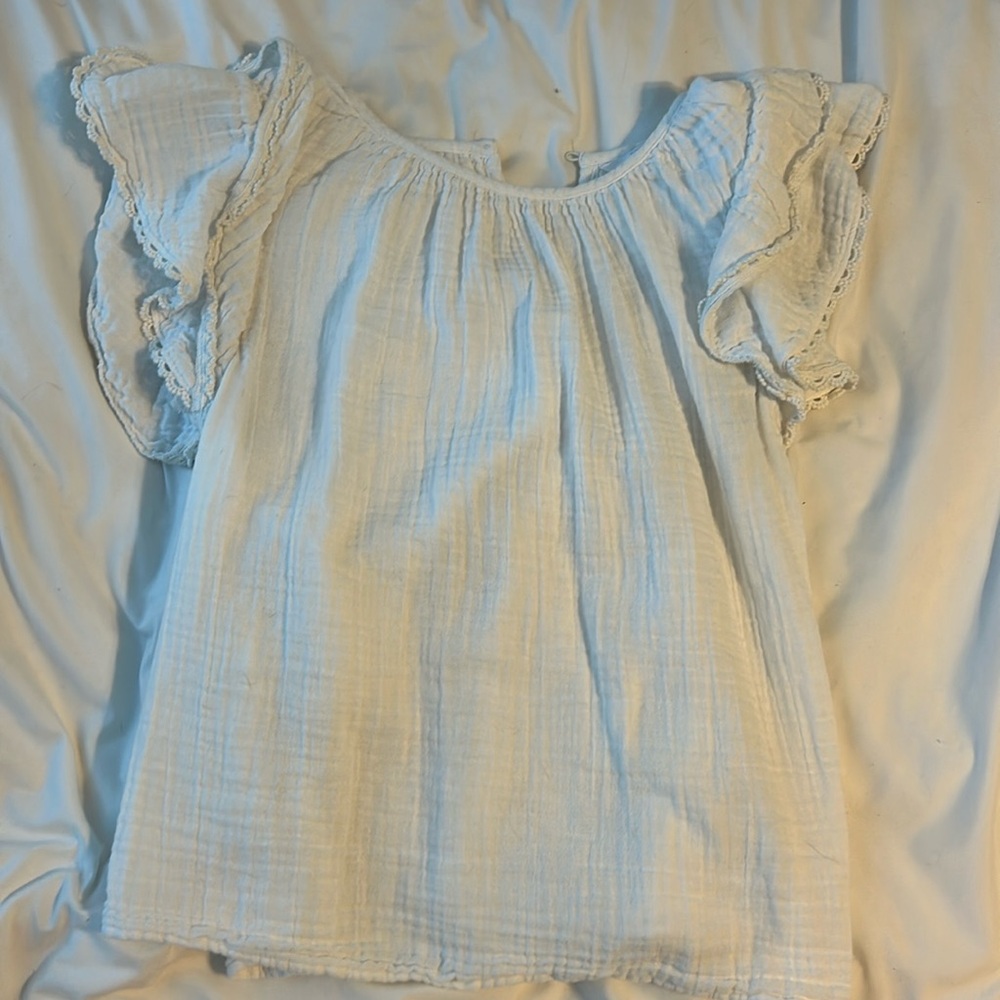 Woman’s shirt, brand: time and true, color: white, size: xs